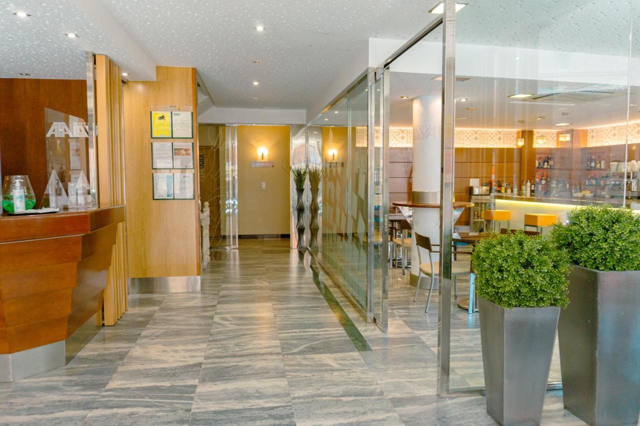 Hotel Atalaya I Portonovo Bagian luar foto