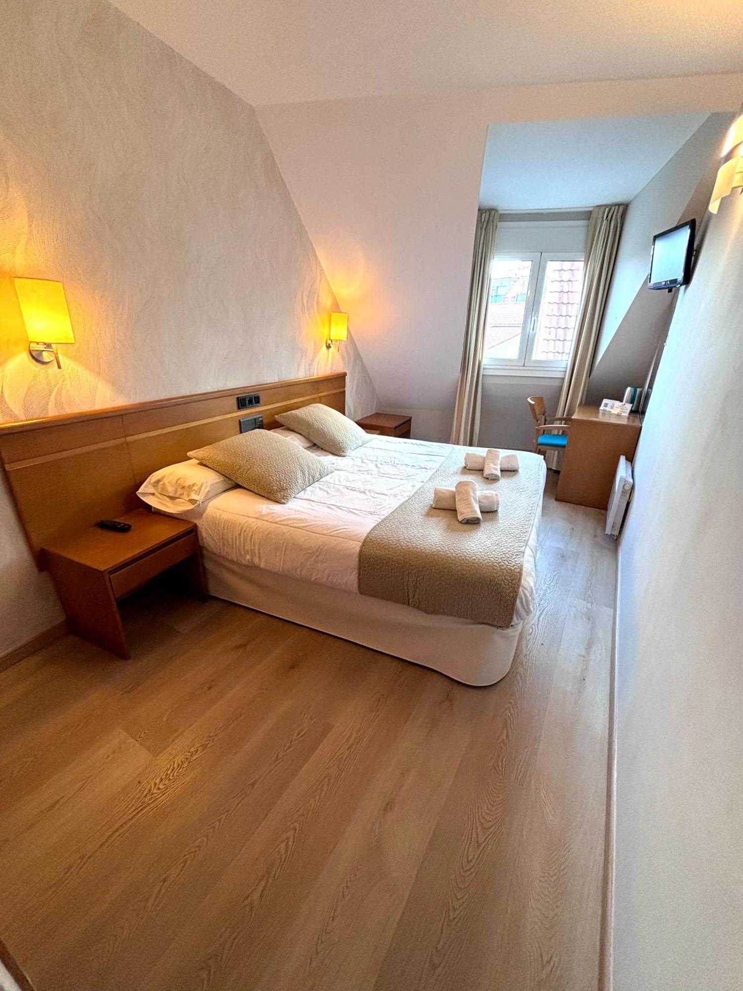 Hotel Atalaya I Portonovo Bagian luar foto