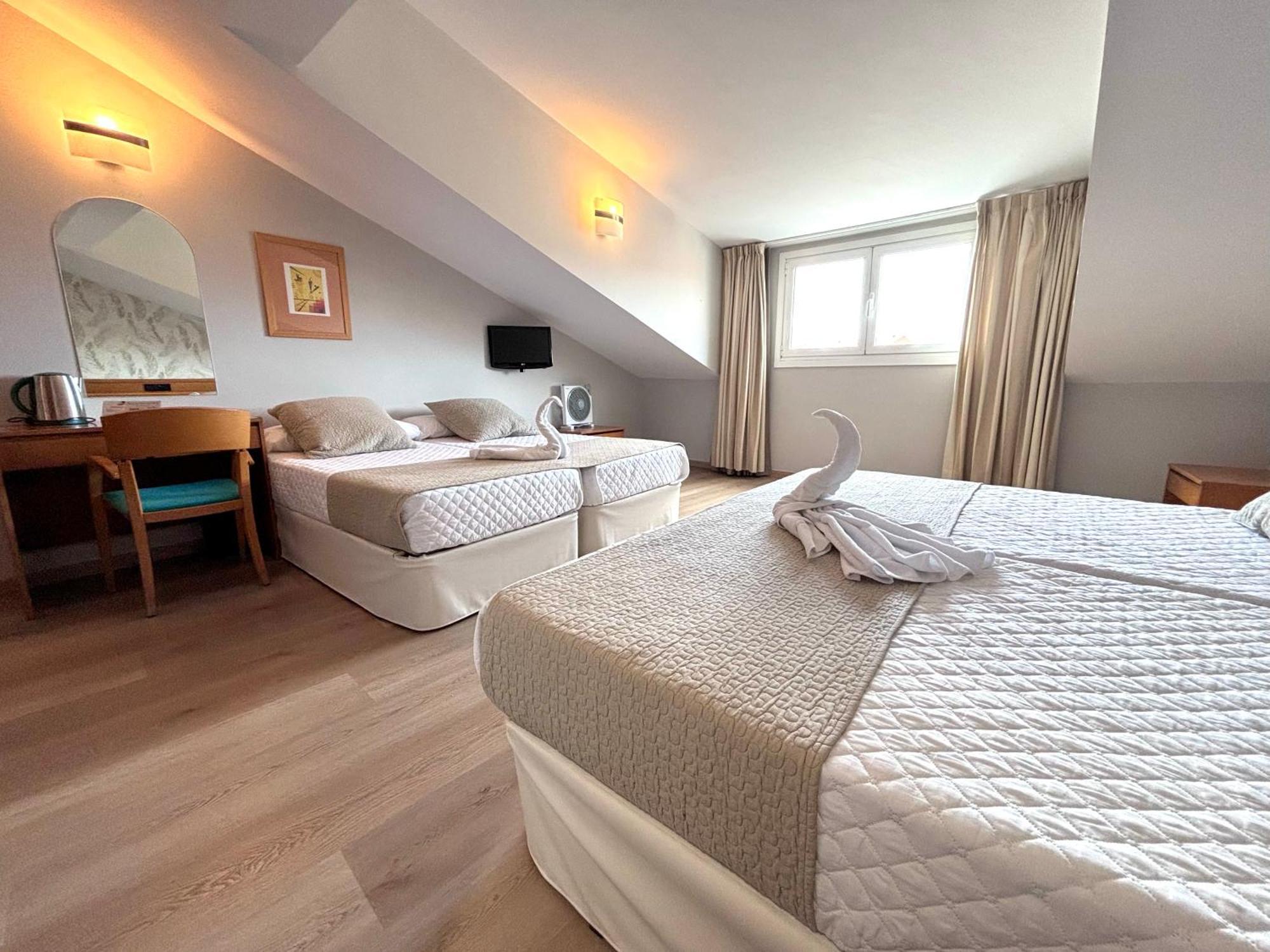 Hotel Atalaya I Portonovo Bagian luar foto
